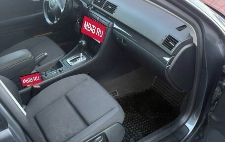 Audi A4, 2004 год, 800 000 рублей, 10 фотография