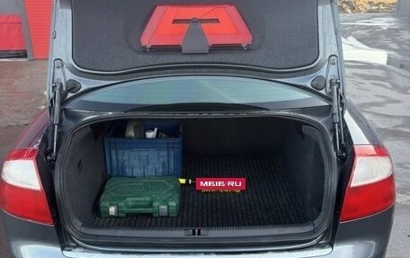 Audi A4, 2004 год, 800 000 рублей, 13 фотография