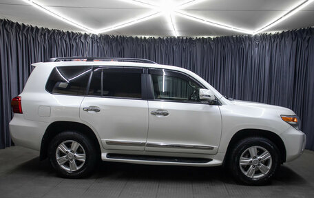 Toyota Land Cruiser 200, 2015 год, 4 998 000 рублей, 4 фотография