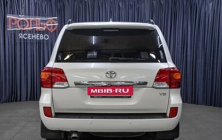 Toyota Land Cruiser 200, 2015 год, 4 998 000 рублей, 6 фотография