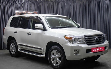 Toyota Land Cruiser 200, 2015 год, 4 998 000 рублей, 3 фотография