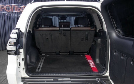 Toyota Land Cruiser Prado 150 рестайлинг 2, 2020 год, 7 298 000 рублей, 10 фотография