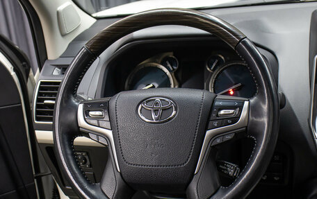 Toyota Land Cruiser Prado 150 рестайлинг 2, 2020 год, 7 298 000 рублей, 17 фотография