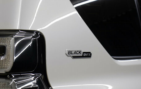 Toyota Land Cruiser Prado 150 рестайлинг 2, 2020 год, 7 298 000 рублей, 24 фотография