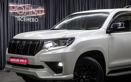 Toyota Land Cruiser Prado 150 рестайлинг 2, 2020 год, 7 298 000 рублей, 23 фотография