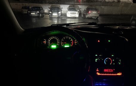 Toyota Avensis III рестайлинг, 1998 год, 375 000 рублей, 18 фотография