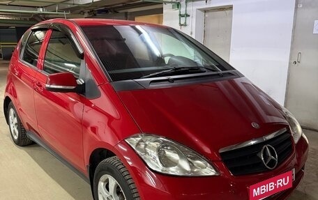 Mercedes-Benz A-Класс, 2012 год, 750 000 рублей, 5 фотография