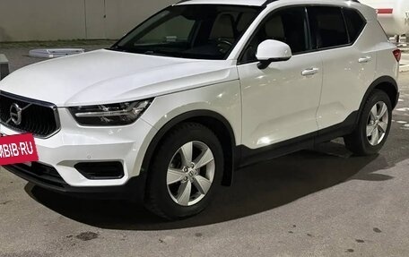 Volvo XC40 I, 2019 год, 2 930 000 рублей, 2 фотография