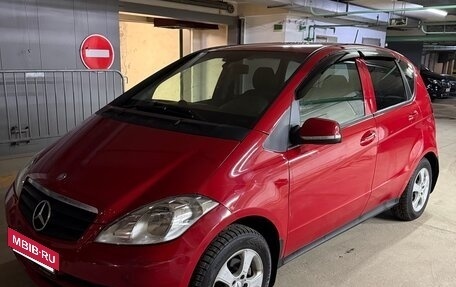 Mercedes-Benz A-Класс, 2012 год, 750 000 рублей, 23 фотография