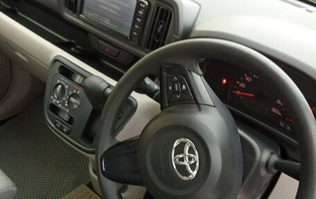 Toyota Passo III, 2020 год, 900 000 рублей, 5 фотография