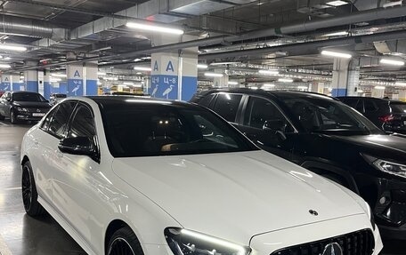 Mercedes-Benz E-Класс, 2021 год, 5 600 000 рублей, 4 фотография