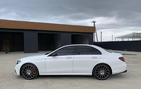 Mercedes-Benz E-Класс, 2019 год, 3 500 000 рублей, 9 фотография