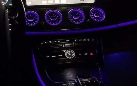 Mercedes-Benz E-Класс, 2019 год, 3 500 000 рублей, 15 фотография