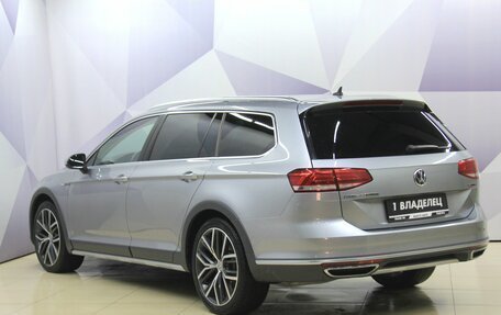 Volkswagen Passat B8 рестайлинг, 2018 год, 2 410 000 рублей, 3 фотография