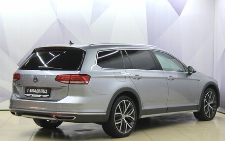 Volkswagen Passat B8 рестайлинг, 2018 год, 2 410 000 рублей, 6 фотография