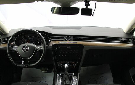 Volkswagen Passat B8 рестайлинг, 2018 год, 2 410 000 рублей, 13 фотография