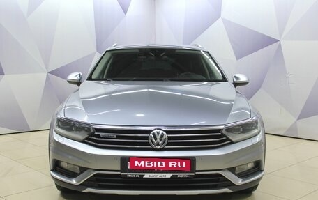 Volkswagen Passat B8 рестайлинг, 2018 год, 2 410 000 рублей, 10 фотография