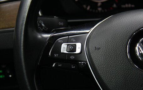 Volkswagen Passat B8 рестайлинг, 2018 год, 2 410 000 рублей, 17 фотография