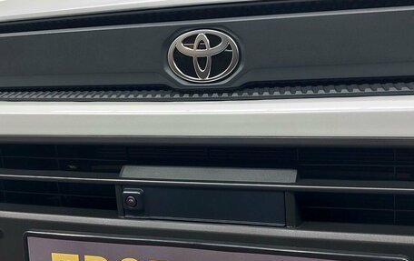 Toyota RAV4, 2025 год, 4 990 000 рублей, 10 фотография