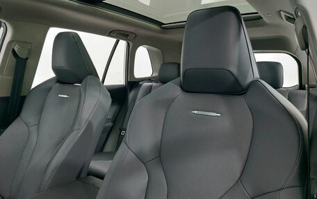 Toyota RAV4, 2025 год, 4 990 000 рублей, 18 фотография