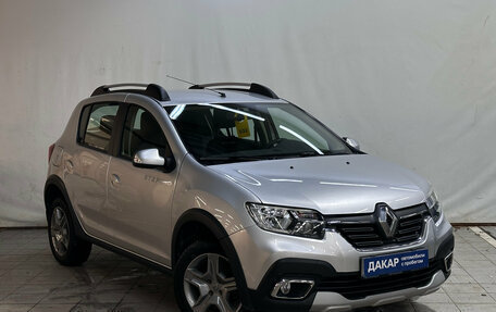 Renault Sandero II рестайлинг, 2020 год, 1 250 000 рублей, 2 фотография