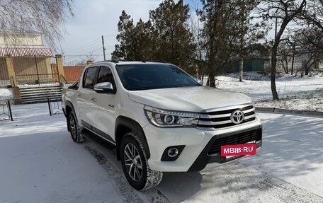 Toyota Hilux VIII, 2015 год, 3 250 000 рублей, 2 фотография