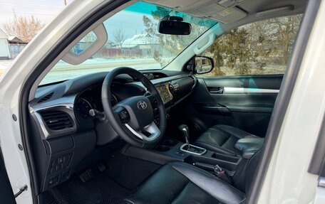 Toyota Hilux VIII, 2015 год, 3 250 000 рублей, 6 фотография