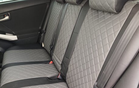 Toyota Prius, 2012 год, 1 100 000 рублей, 8 фотография