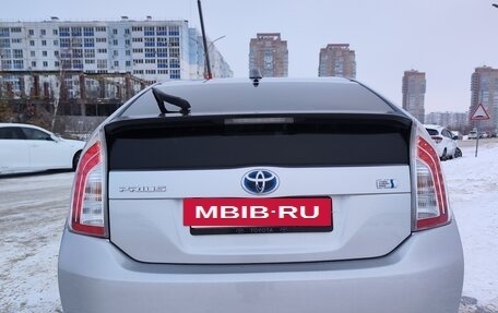 Toyota Prius, 2012 год, 1 100 000 рублей, 7 фотография