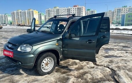 Chevrolet Niva I рестайлинг, 2010 год, 350 000 рублей, 3 фотография