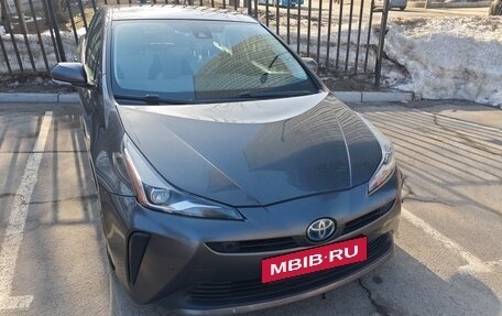 Toyota Prius IV XW50, 2019 год, 2 130 000 рублей, 9 фотография