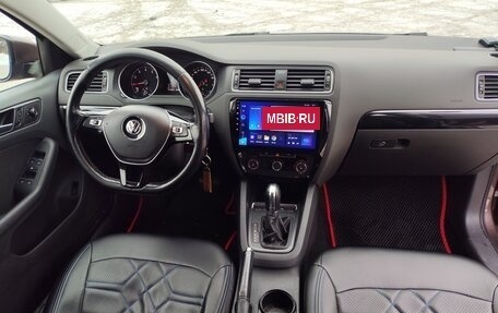 Volkswagen Jetta VI, 2017 год, 1 250 000 рублей, 14 фотография