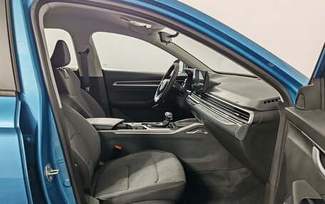 Geely Emgrand, 2024 год, 1 855 000 рублей, 23 фотография