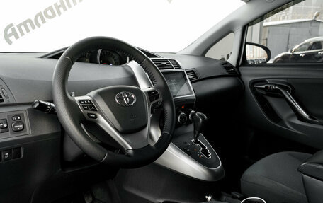 Toyota Verso I, 2013 год, 1 280 000 рублей, 11 фотография