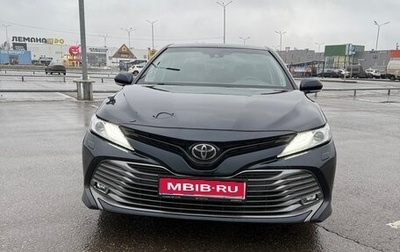 Toyota Camry, 2018 год, 3 050 000 рублей, 1 фотография