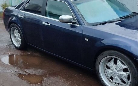 Chrysler 300C II, 2004 год, 730 000 рублей, 1 фотография