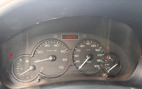 Peugeot Partner II рестайлинг 2, 2010 год, 370 000 рублей, 5 фотография