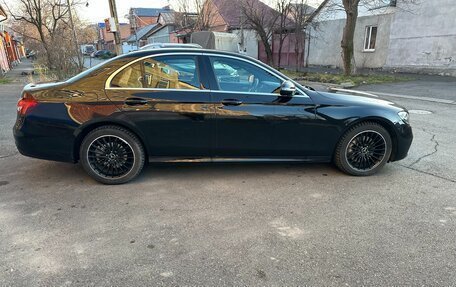 Mercedes-Benz E-Класс, 2021 год, 4 950 000 рублей, 3 фотография