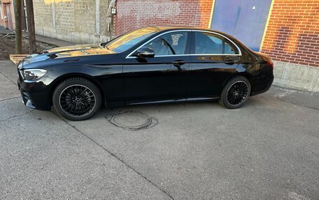 Mercedes-Benz E-Класс, 2021 год, 4 950 000 рублей, 2 фотография