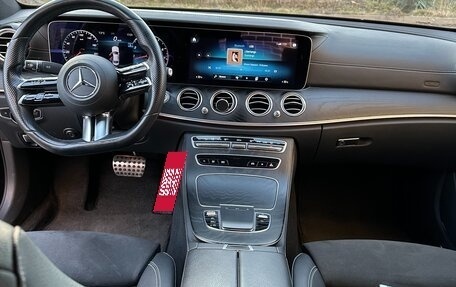 Mercedes-Benz E-Класс, 2021 год, 4 950 000 рублей, 4 фотография