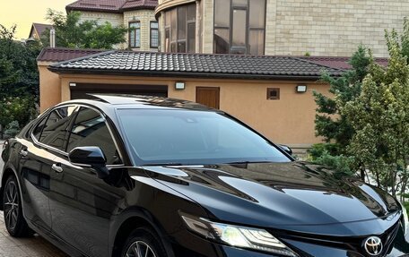 Toyota Camry, 2023 год, 3 350 000 рублей, 11 фотография