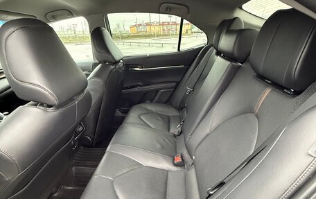 Toyota Camry, 2018 год, 3 050 000 рублей, 4 фотография