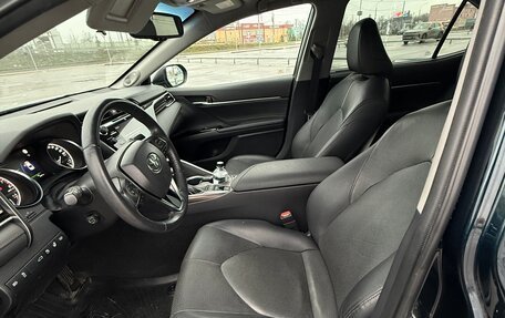 Toyota Camry, 2018 год, 3 050 000 рублей, 5 фотография