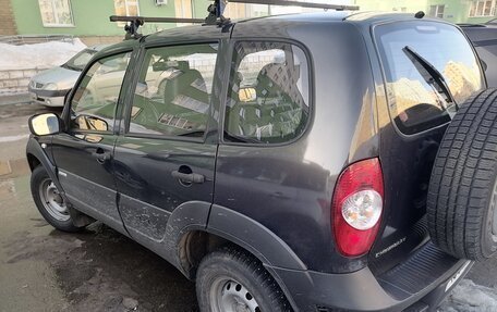 Chevrolet Niva I рестайлинг, 2011 год, 450 000 рублей, 4 фотография