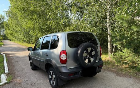Chevrolet Niva I рестайлинг, 2016 год, 575 000 рублей, 4 фотография