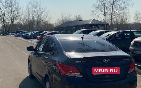 Hyundai Solaris II рестайлинг, 2015 год, 1 000 000 рублей, 4 фотография