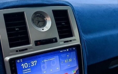 Chrysler 300C II, 2004 год, 730 000 рублей, 3 фотография