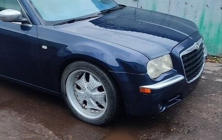 Chrysler 300C II, 2004 год, 730 000 рублей, 12 фотография