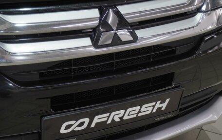 Mitsubishi Outlander III рестайлинг 3, 2015 год, 1 995 000 рублей, 7 фотография