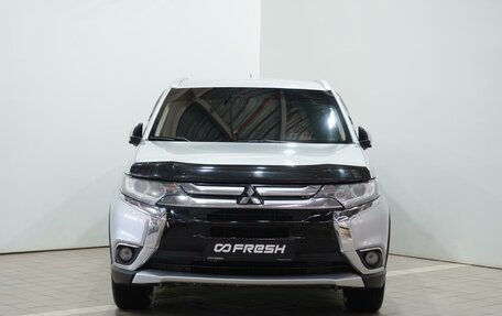 Mitsubishi Outlander III рестайлинг 3, 2015 год, 1 995 000 рублей, 3 фотография